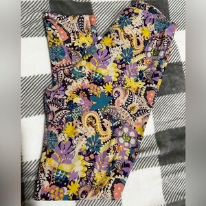 Lularoe Tall and Curvy Leggings